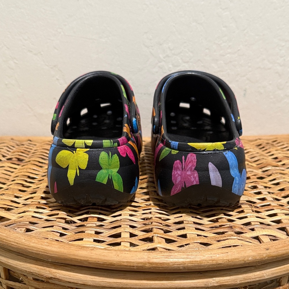 CROCS Black Clogs with Multicolor Floral Print - Picture 5 of 9